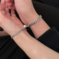 ราคา สร้อยมือคู่ สร้อยมือคู่รัก ได้2เส้น สร้อยมือแฟชั่นคู่ ของขวัญคู่รัก (11216631501)