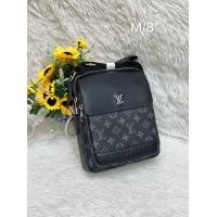 ราคา sale กระเป๋าสะพายข้าง หลุย ผู้ชาย สุกเท่ ขนาด 8 นิ้ว พร้อมส่ง (17470053101)