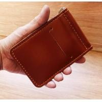 ราคา กระเป๋า money Clip หนังแท้ทำจากหนังวัว 100 ขนาดเหมาะมือ ใช้ง่ายถือสะดวก สี น้ำตาล (533394782)