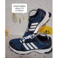 ราคา รองเท้าผ้าใบมือสองสภาพดี Size 41 5 ยาว26cm ใส่เล่นกีฬาใส่ลำลอง (21369144599)