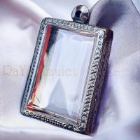 ราคา กรอบพระสำเร็จรูป งานสแตนเลสลายไทย ทรงสมเด็จศิลาแลง หลวงปู่มหาศิลา รหัส 365 (20846116273)