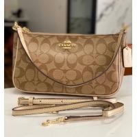 ราคา COACH TOP HANDLE POUCH IN SIGNATURE COACH สะพายข้าง คล้องแขน คล้องไหล่ (21120044137)