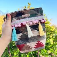 ราคา กระเป๋าผ้าทอ กระเป๋าสะพายแต่งพู่ ตกแต่งไม่ซ้ำแบบ กระเป๋าสะพายข้าง แฮนด์เมด handmade kapooklook ตกแต่ง (9583512986)