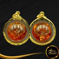 ราคา พระเครื่อง น้ำมันว่านดอกรักซ้อน ซ่อนรัก เสริมดวง เมตตามหานิยม โชคลาภ การงาน การเงิน ค้าขายร่ำรวย พร้อมเลี่ยมกรอบทอง ชุบทองไมครอน (15555148796)