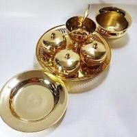 ราคา ชุดทองเหลือง ตลับ 4 นิ้ว ถาดขาฉลุ 12 นิ้ว พร้อมจานข้าว 9 นิ้ว และกระโถนเตี้ย 5 นิ้วครึ่ง (7374494713)