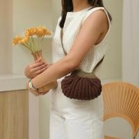 ราคา LattePalette Two tone crochet bag (17832932865)