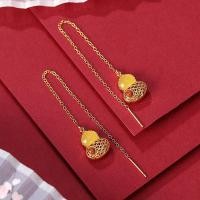 ราคา ต่างหูขี้ผึ้งทองสีเหลืองอำพันจากธรรมชาติต่างหูพู่ต่างหูพู่ต่างหูเงินแท้สไตล์โบราณสำหรับผู้หญิง (18208612387)