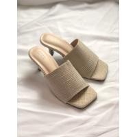 ราคา รองเท้าส้นสูงแบบสุภาพ ปิดหน้าเท้า สุภาพและเกร๋สุดๆเลยค่ะ (19374663781)