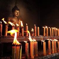ราคา เทียนลดเคราะห์ สืบชะตา เทียนเสริมดวง เทียนสืบชะตา เทียนเมือง เทียนสะเดาะเคราะห์ เทียนมงคล เทียนปีชง 1 ชุด มี 3 แท่ง พร้อมคถา (21208914915)