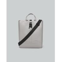 ราคา Gaston Luga รุ่น Splash Tote พร้อมส่งจากไทย กระเป๋าถือ วัสดุผิวกันน้ำ (21122683021)