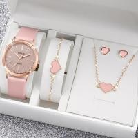 ราคา Women Watches Fashion Leather Band Quartz Watch Heart Jewelry Set (21052810937)