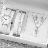 ราคา Fashion Women Small Dial Quartz Watch Leather Band Wrist Watches Pearls Jewelry Set (21052950695)