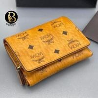 ราคา กระเป๋าสตางค์ Mcm Trifold Wallet in Visetos Original (17913907193)