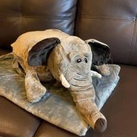 ราคา หมอนผ้าห่มตุ๊กตา สัตว์ น่ารักๆ สะพายได้ สายสะพายปรับสั้น ยาวได้ มีผ้าห่ม 3 ฟุต 1 ผืน เนื้อผ้านาโนสุดพิเศษ พร้อมส่ง (20552717630)