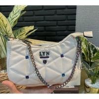 ราคา พร้อมส่ง กระเป๋า Lyn outlet กระเป๋าทรงพอช ทรงสวยงานตามหา (15057595187)