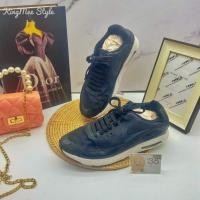 ราคา มีหลายแบบ รองเท้าผ้าใบ รองเท้ากีฬา ไซส์ 38 รองเท้าแบรนด์แท้ สนิกเกอร์คละแบบ แบรนด์แท้ สภาพดีมาก สินค้ามือสอง (17601112846)