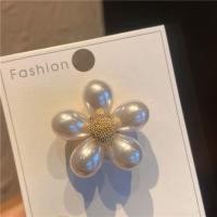 ราคา Korean Rhinestone Pearl Luxury Brooch Flower Fashion Brooch Pin Accessories (20385064859)