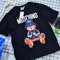 ราคา เสื้อยืด MOSCHINOหมีใส่หมวก เนื้อผ้าดีใส่สบายส่งจากไทยจัดส่งไวมีบริการเก็บเงินปลายทาง (18490435646)