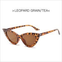 ราคา มีของที่กรุงเทพ แว่นตากันแดด แว่นแฟชั่น กันUV400 รุ่น 97073 (10244041134)