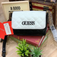 ราคา กระเป๋าสะพาย Guess Elliana Mini Crossbody Flap กระเป๋าสะพายข้างรุ่นใหม่ จาก G u e s s สะพายได้ทั้งสายคู่และสายเดี่ยว (1254640353)
