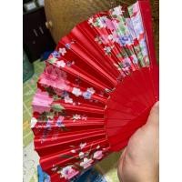 ราคา พัด พลาสติก 6 สี สีสด สวย ราคาไม่แพง ชุด 4 (20807786195)