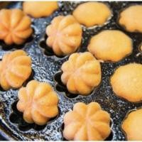 ราคา ขนมฝรั่ง ขนมไข่ ขนมฝรั่งแม่ไน้ ของแท้ ขนมชื่อดังเมืองนนทบุรี หอมอร่อย กรอบนอกนุ่มใน เนื้อฟู หอม นุ่มนวล หอมหวาน รสอร่อย (19742936223)
