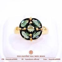 ราคา แหวนพลอยมรกต พลอยแท้จากจันทบุรี น้ำหนักรวม 2 กะรัต ตัวเรือนทองคำแท้90 ดีไซน์แหวนพลอยล้อมแบบเก๋ๆ มีใบรับประกันจากทางร้าน (20474473035)