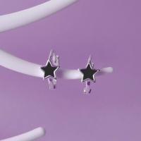 ราคา Bmore Black Star Mini Huggies Earring Silver925 ต่างหูห่วง รูปดาว สีดำ ขนาดเล็ก ติดหู เงินแท้ 92 5 (21318027518)