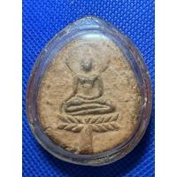 ราคา สินค้าหลุดจำนำพระเนื้อดินเก่าไม่ทราบที่แกะออกจากกรอบทองแท้90 ไซต์ใหญ่กว่าเหรียญ10บาทรายละเอียดตามภาพ (21371127026)