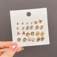 ราคา New Trendy Earrings Gold Fashion Premium Earring Set Classic Gold plated Stud Earrings (21232068368)