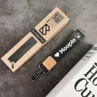 ราคา พวงกุญแจสกรีนชื่อฟรี Keychain with a Nametag (16431211943)