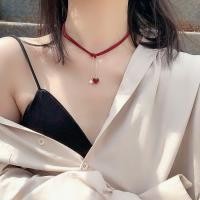 ราคา สร้อยแฟชั่นผู้หญิง สร้อยคอหัวใจ สร้อยมินิมอ สร้อยเชือกหัวใจแดง หัวใจดำ (16487984806)