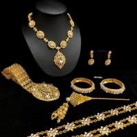 ราคา Vintage Jewelry ชุดเซ็ทเครื่องประดับ ชุดไทย สร้อยคอ ต่างหูคลิป กำไลข้อมือ เข็มขัด หัวเข็มขัด ปิ่นปักผม สร้อยสังวาลย์ (7395088549)
