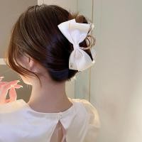 ราคา Korean Fashion Womens Large White Bow Hair Clip 2023 New Elegant hair Clamp Hair Accessories (20294490984)