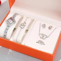 ราคา 6ชิ้นชุดนาฬิกาหรูหราพลอยเทียมรูปหัวใจจี้กลวงแฟชั่นหรูหราสำหรับผู้หญิงนาฬิกาข้อมือควอตซ์นาฬิกาสุภาพสตรี (21170405032)