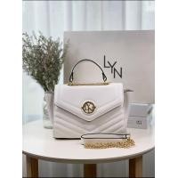 ราคา พร้อมส่ง กระเป๋าสะพาย Lyn แท้ (14846362145)