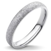 ราคา 555jewelry แหวนสแตนเลส สตีล โดดเด่นด้วยผิวทราย Sand Dust สำหรับผู้หญิง ดีไซน์คลาสสิก รุ่น 555 R110 แหวนผู้หญิง แหวนแฟชั่น R21 (4664284624)