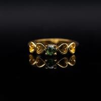 ราคา แหวนพลอยเขียวส่องจันทบุรี Green Sapphire เรือนเงินแท้92 5 ชุบทองคำ สีเขียวก้านมะลิ ไซส์นิ้ว 54 หรือ เบอร์ 8 US พลอยแท้จากประเทศไทย (21387756896)