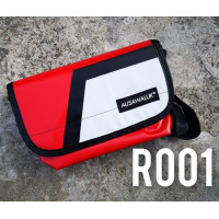 ราคา กระเป๋าผ้าใบกันน้ำ AUSAWALUK แท้100 กระเป๋าสะพายข้าง กระเป๋าสะพายผู้ชาย กระเป๋าผ้าใบ (16867501369)