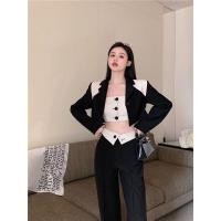 ราคา ชุดเซ็ทเสื้อเกาะอก เสื้อสูท กางเกงขายาวสีดำคลาสสิคมีแถบขาวสไตล์ เฟียสๆ เท่ๆ ขายแยกชิ้น (20564016488)