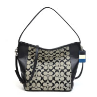 ราคา กระเป๋าถือ COACH แท้ รุ่นหรูจาก Shop ผ้าลาย Signature สายหนังแท้ มีสายยาว COACH 23702 WEEKEND PRINTED SIGNATURE SHOULDER BAG Black (21347000408)