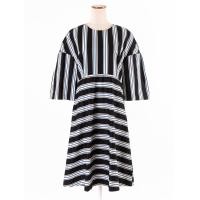 ราคา ELLE เดรสไหล่สโลป ผ้าพิมพ์ลายทาง ซิปหลัง มีซับใน ป้ายแบรนด์ระบุไซส์ XL Preloved (20674378131)