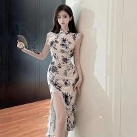 ราคา กี่เพ้าสาวๆที่อาศัยอยู่ในช่วงสาธารณรัฐจีนดัดแปลงยาวสีฟ้าและเครื่องกระเบื้องสีขาวรูปเซ็กซี่ฤดูร้อนเดรสผ่าสูงตัดแต่งลูกไม้ (21256215871)