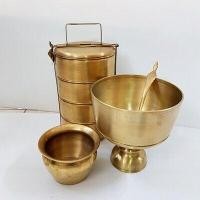 ราคา ปิ่นโตสี่ชั้น จัดชุดกับขันพาน 7 นิ้ว ทัพพี พร้อมกระโถน 5 5 นิ้ว (9143443192)