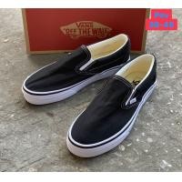 ราคา รองเท้าผ้าใบ Vans สีครีมกรมลายตารางหมากรุก แบบ Slip on สวมใส่ได้ทั้งชายและหญิง ไปเดินใส่เที่ยวใส่ทำงาน รับประกันคุณภาพตรงปกแท้ พร้อมส่งพร้อมกล่องแบรนด์ (9276529966)