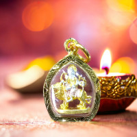 ราคา พระแม่ทุรคา แม่ทุรคา พระแม่อุมา จี้พระแม่ทุรคา กรอบชุบเศษทอง สูง 2 ซ ม เสริมบารมี เทวีแห่งความกล้าหาญ โอม พระศิวะ (19090366092)