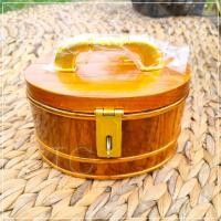 ราคา CTC ถังออมสินไม้สัก ถังใส่เงิน ทรงวงรี เบอร์ เล็ก 5 7 4 นิ้ว กระปุกออมสินไม้สัก ถังใส่เงินไม้สัก (18572314068)