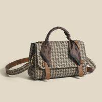 ราคา กระเป๋ากระเป๋าถือหนังนิ่มลายฟันสุนัขสำหรับผู้หญิงกระเป๋าหรูหราหนังสัตว์แท้เบาลายแคมบริดจ์แบบใหม่2023ลวดลายน่าสนใจเป็นพิเศษ (19353386562)