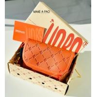 ราคา กระเป๋า Hobs รุ่น PURE ORANGE สะพายข้าง ขนาด 9 นิ้ว ของแท้ 100 ส่งฟรี (19415199427)