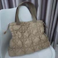 ราคา กระเป๋าสะพาย carlyn ใบใหญ่รุ่น weekender กระเป๋าแฟชั่นสไตล์เกาหลี กระเป๋าผู้หญิง พร้อมส่ง (20827056671)
